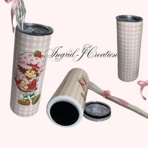 tumbler with Strawberry Shortcake Vintage perfect for gift